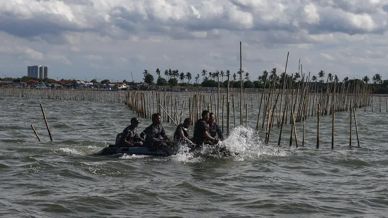 Pagar Laut Tangerang Dibongkar TNI AL, KKP Pastikan Penyidikan Lanjut